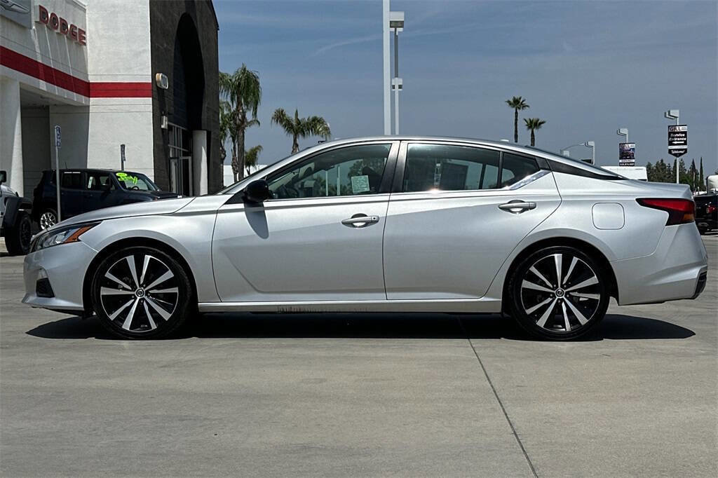 Used 2022 Nissan Altima 2.5 SR image 3