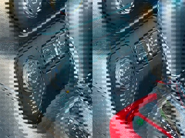 Used 2016 Jeep Renegade Trailhawk image 20