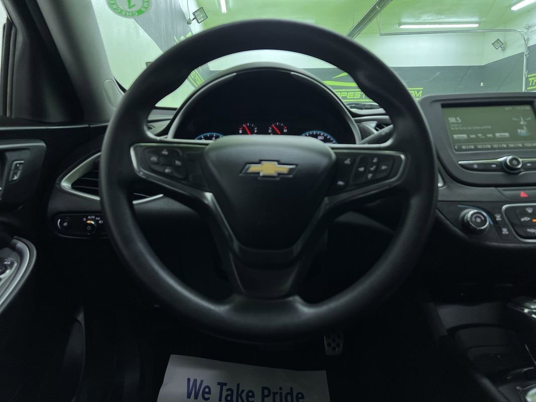 Used 2017 Chevrolet Malibu LS FWD image 19