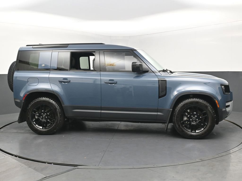 Used 2024 Land Rover Defender 110 S image 6