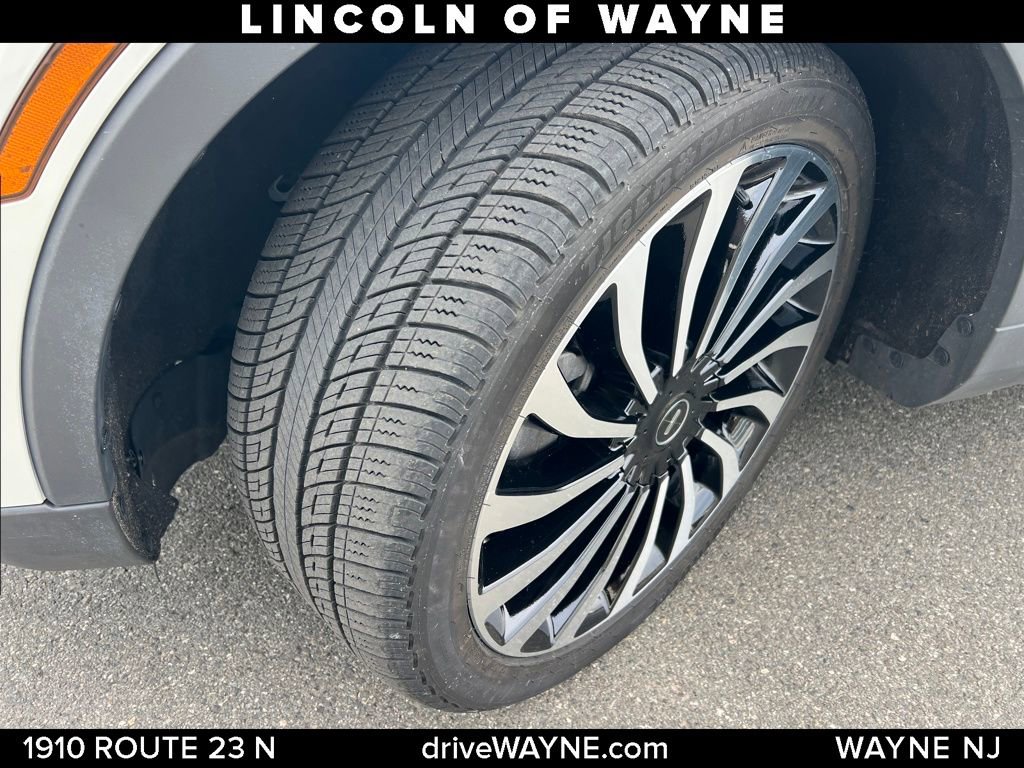 Certified 2022 Lincoln Nautilus Black Label AWD/4WD image 24