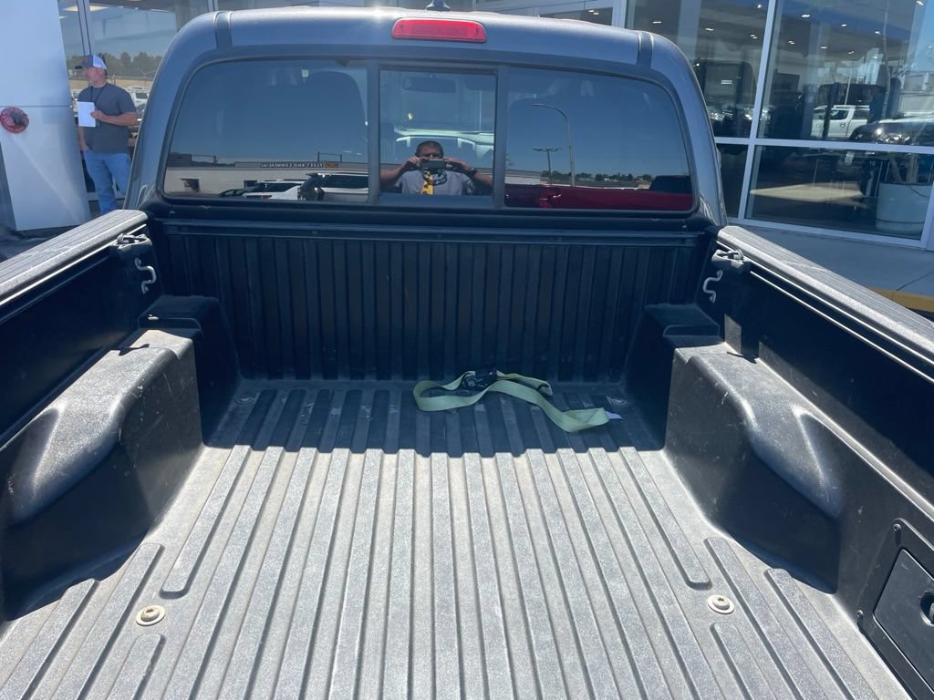 Used 2014 Toyota Tacoma 4x4 Double Cab w/ TRD Off-Road Package image 6