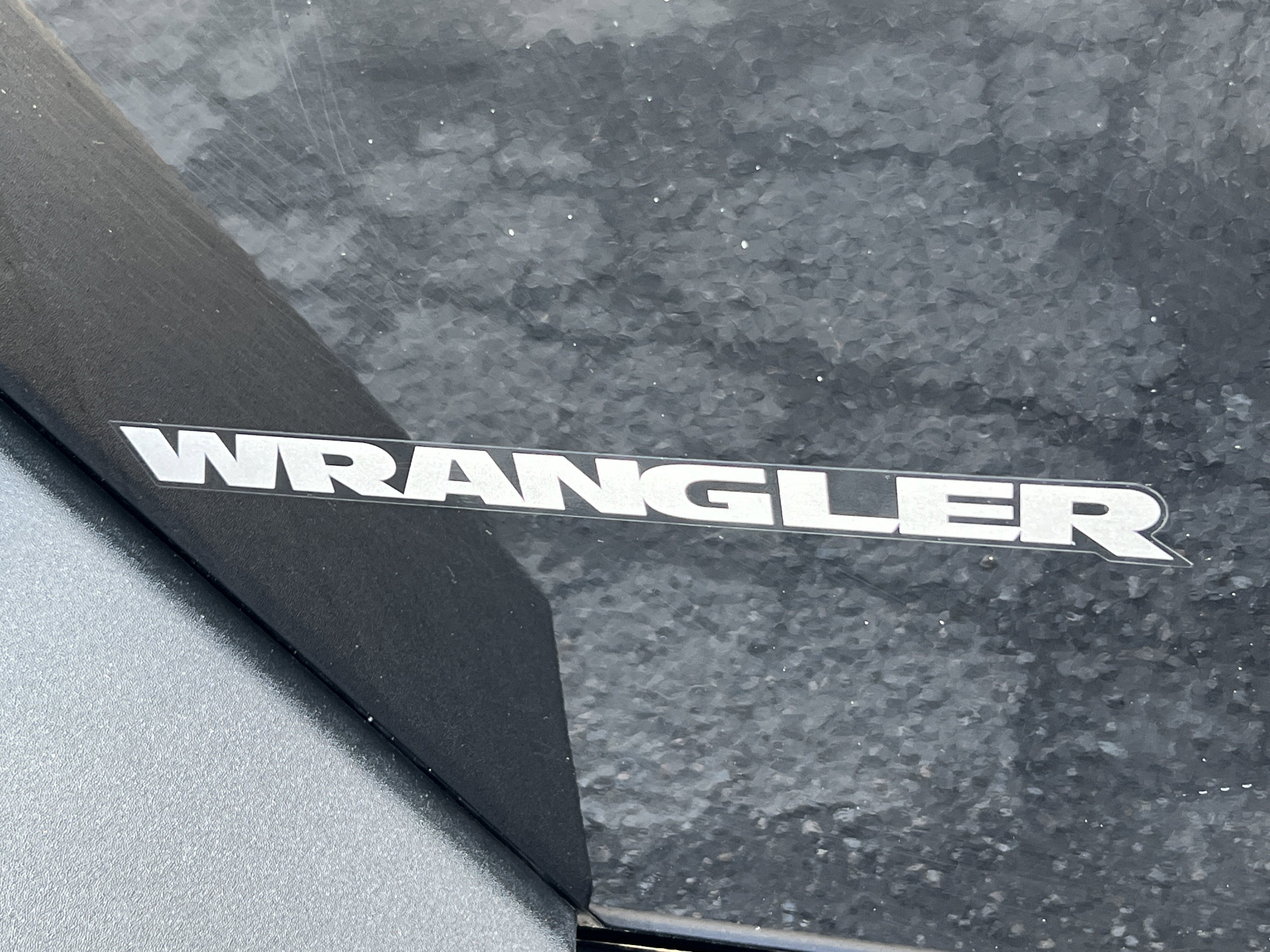Used 2016 Jeep Wrangler Rubicon w/ Power Convenience Group AWD/4WD image 9
