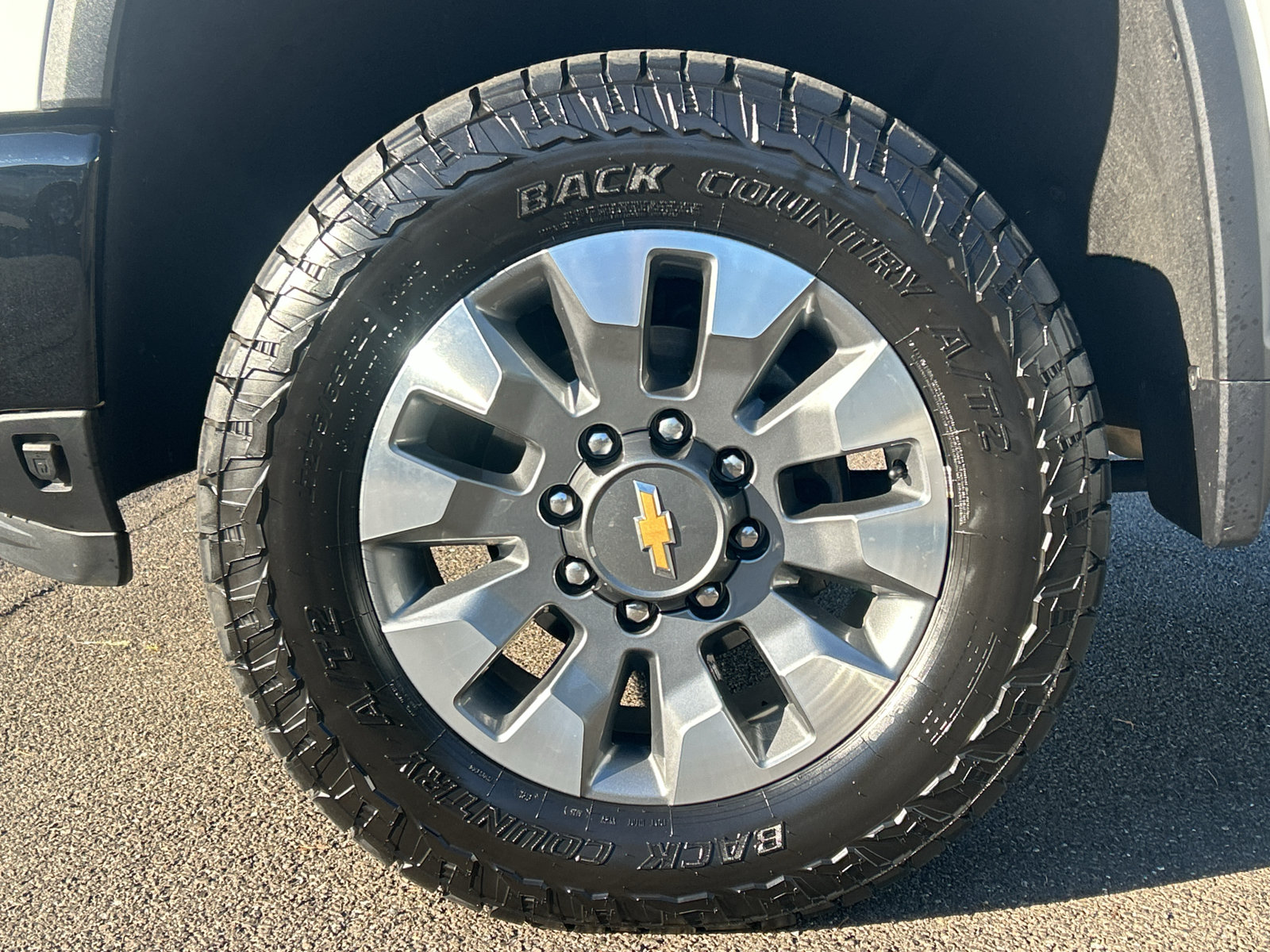 Used 2025 Chevrolet Silverado 2500 Custom w/ Custom Value Package AWD/4WD image 14
