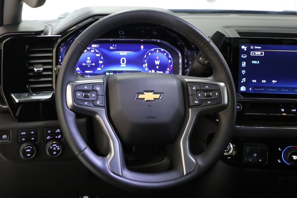 Used 2024 Chevrolet Silverado 2500 LT image 3