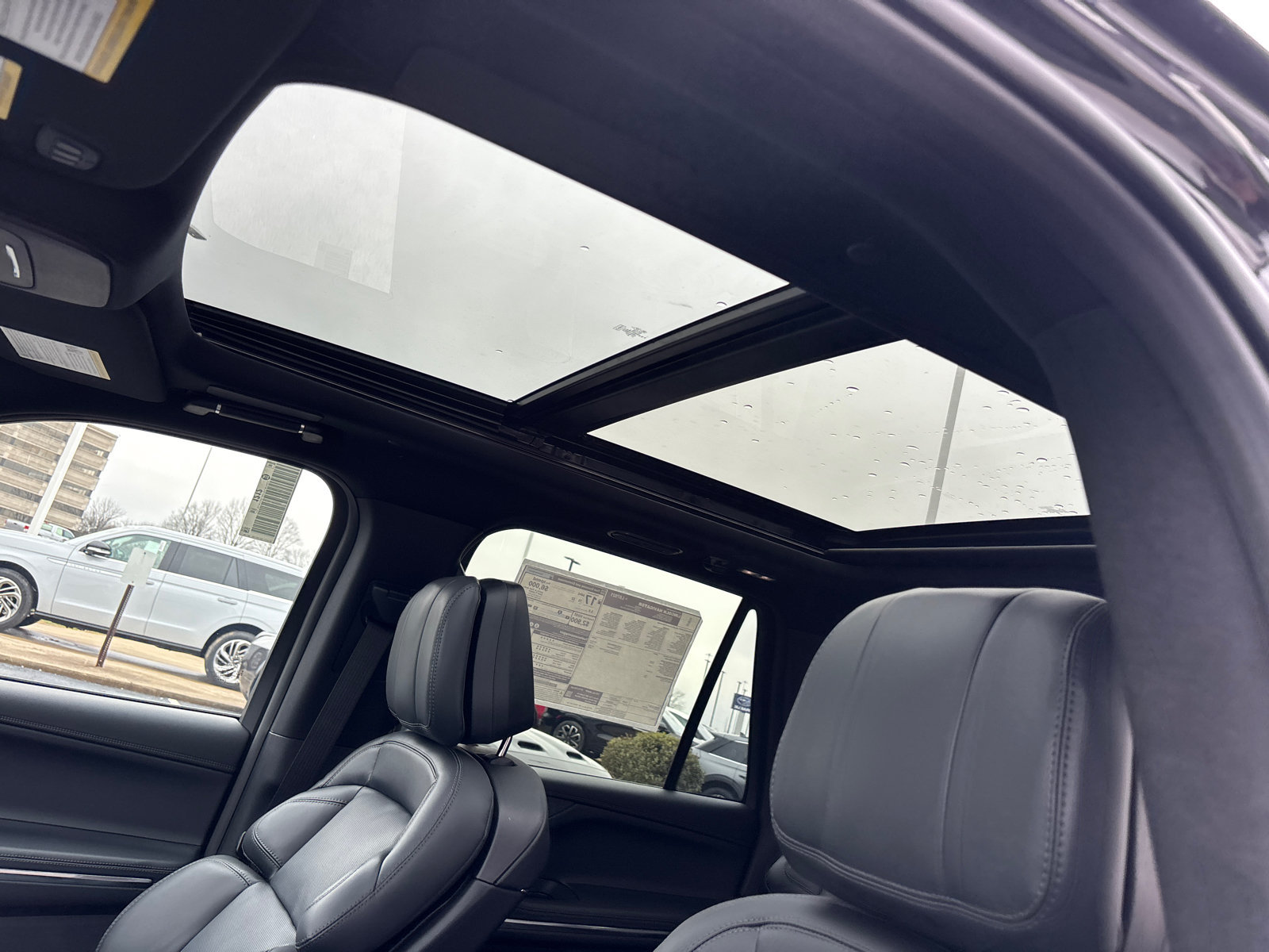 New 2026 Lincoln Navigator Reserve w/ Jet Appearance Package AWD/4WD image 25