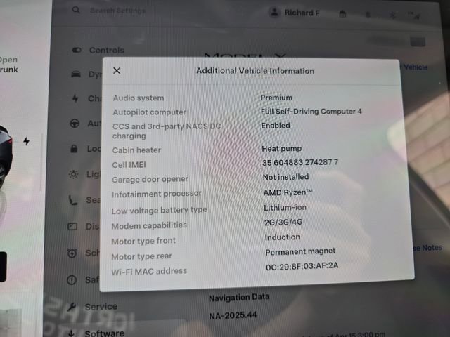 Used 2024 Tesla Model Y Long Range AWD/4WD image 51