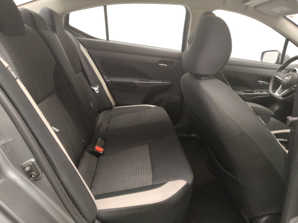 Used 2021 Nissan Versa SV image 19