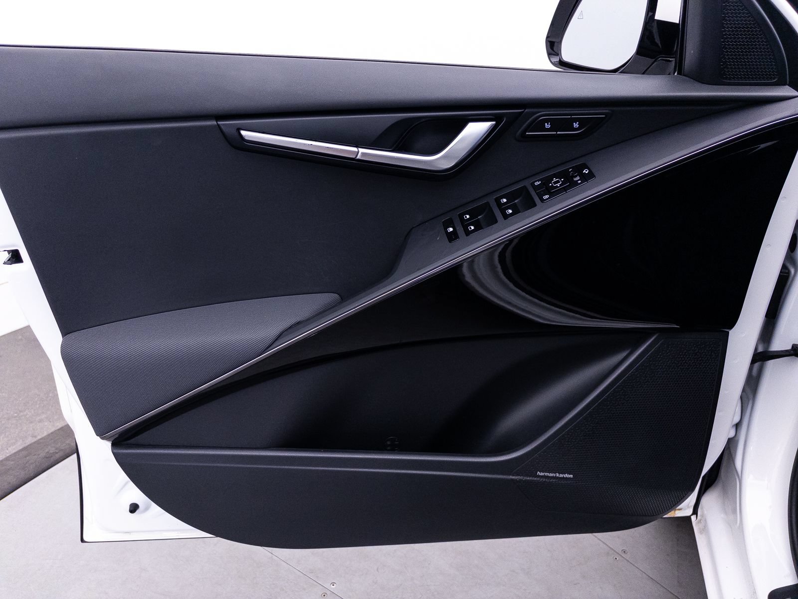Certified 2023 Kia Niro Wave FWD image 18