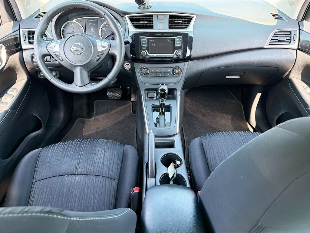 Used 2016 Nissan Sentra SV FWD image 33