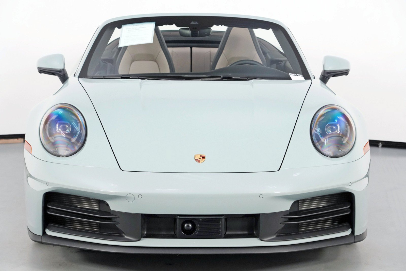 Used 2025 Porsche 911 Carrera RWD image 46