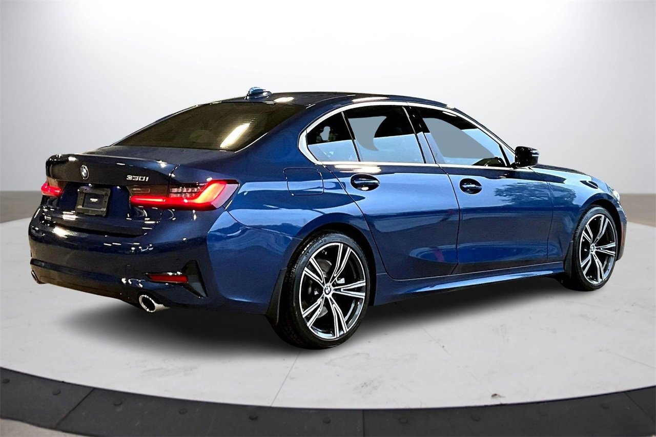 Used 2022 BMW 330i Sedan w/ Premium Package 2 image 8