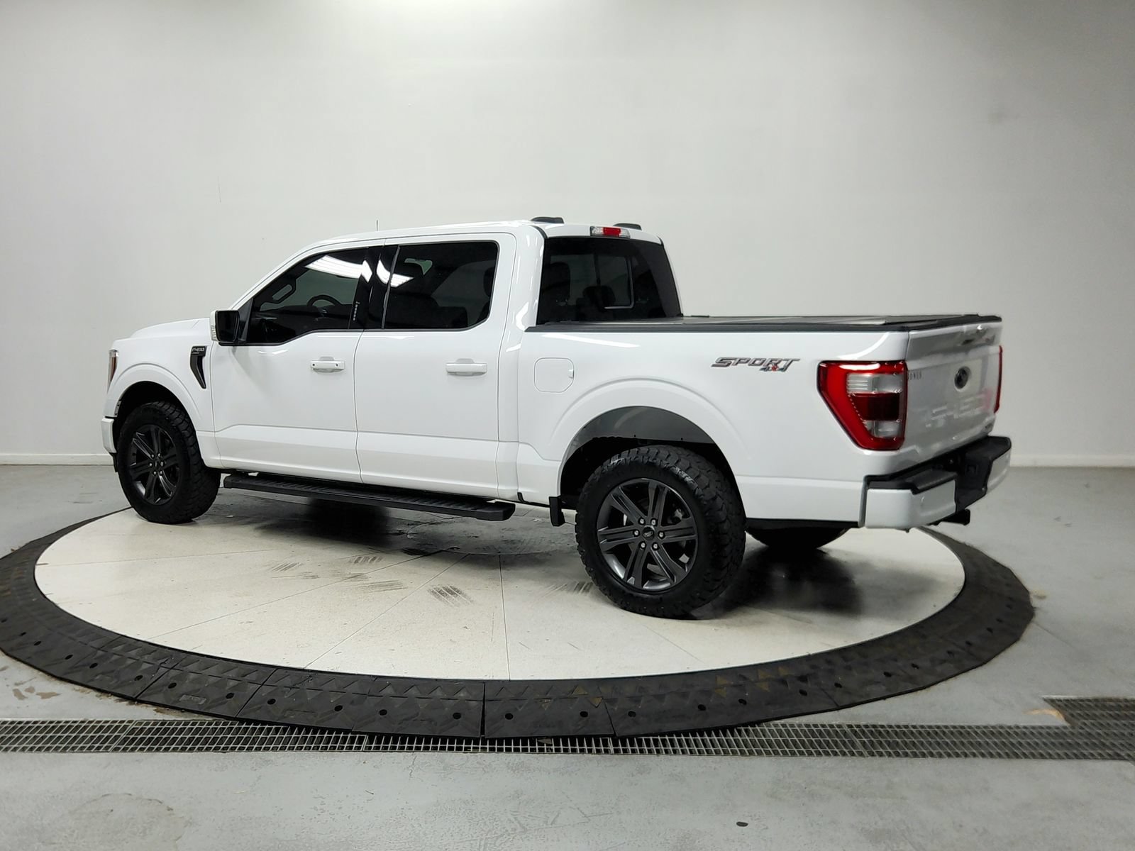 Used 2023 Ford F150 Lariat w/ Equipment Group 502A High AWD/4WD image 6