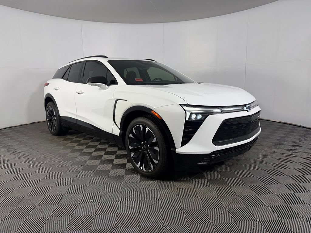 Used 2024 Chevrolet Blazer EV RS AWD/4WD image 4