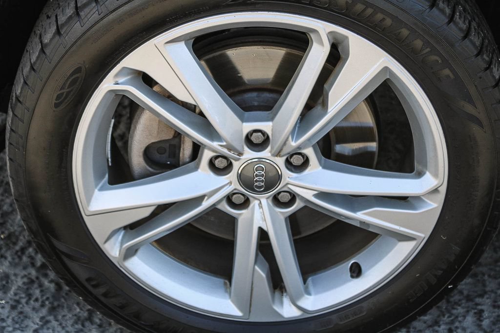 Used 2020 Audi Q3 2.0T Premium AWD/4WD image 10