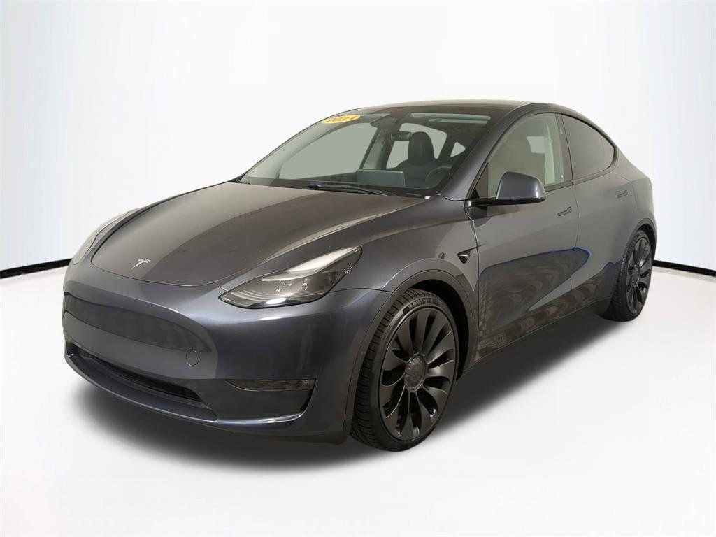 Used 2023 Tesla Model Y Performance image 9