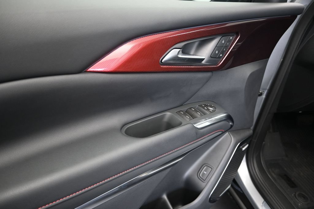 New 2026 Chevrolet Traverse RS w/ LPO, Floor Liner Package FWD image 11