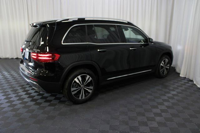New 2025 Mercedes-Benz GLB 250 4MATIC image 6