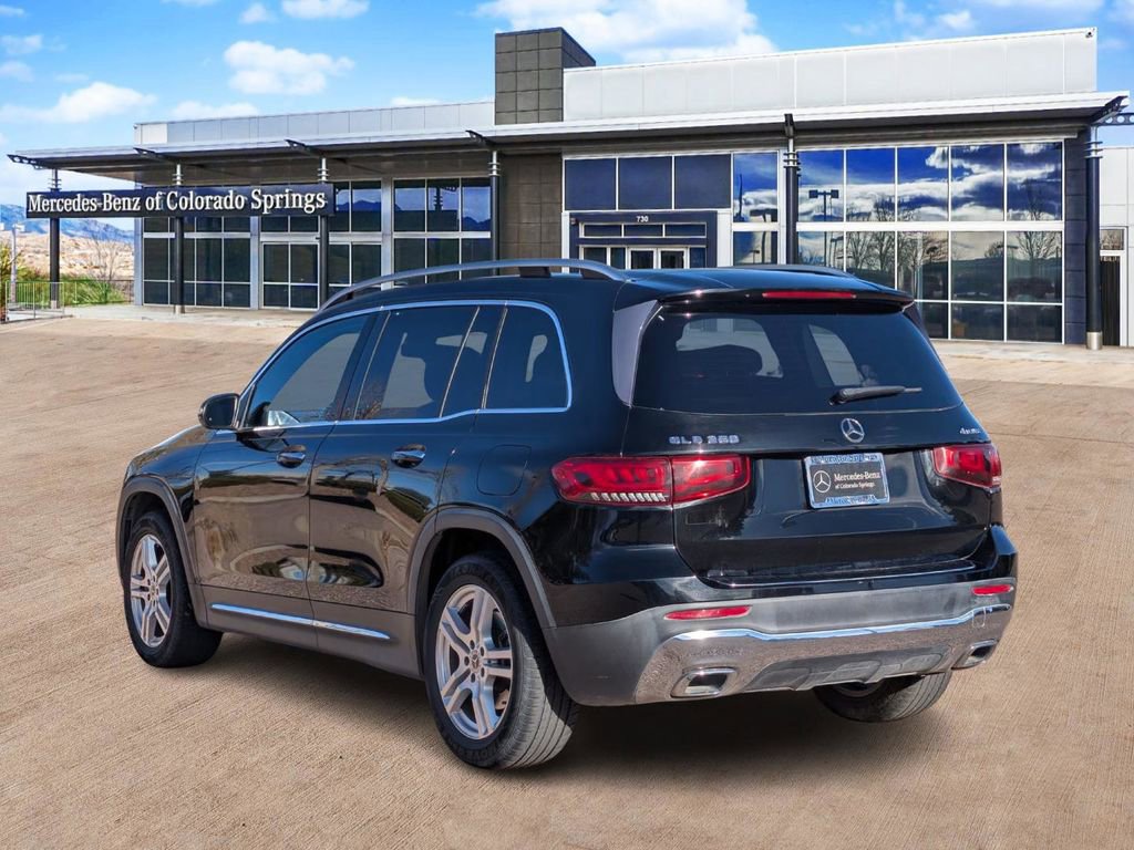 Used 2020 Mercedes-Benz GLB 250 4MATIC w/ Premium Package image 5