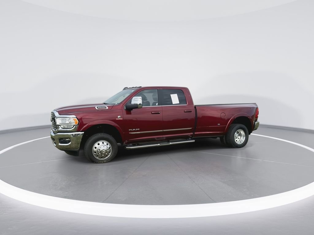 Used 2024 RAM 3500 Limited image 4