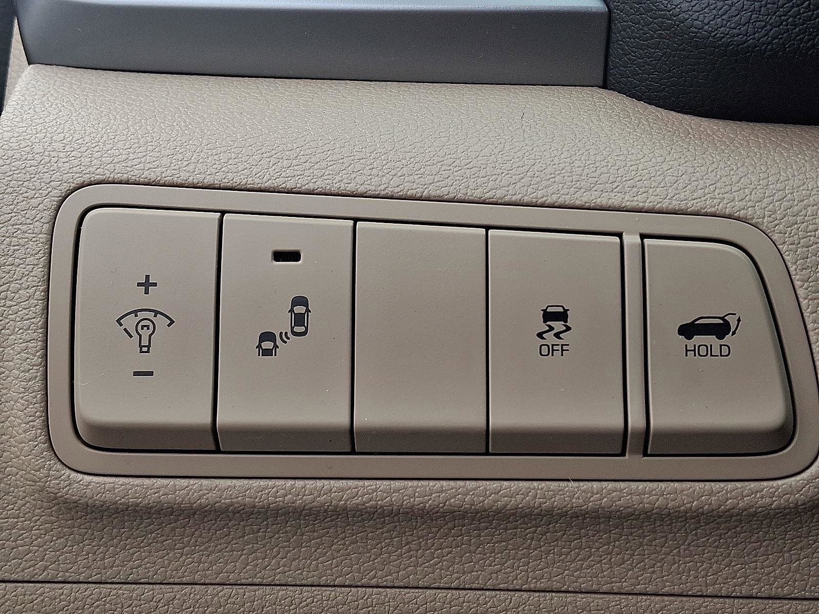 Used 2017 Hyundai Tucson Limited image 25