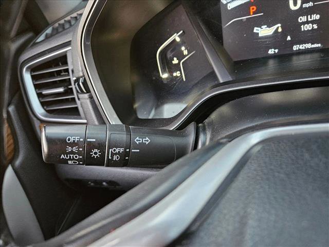Used 2020 Honda CR-V Touring image 16