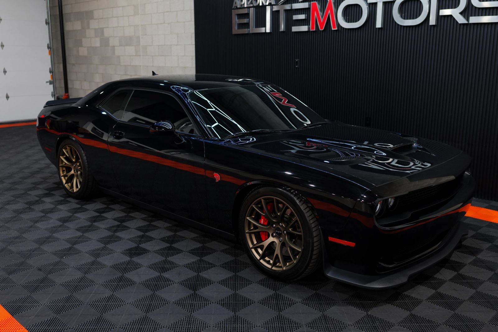 Used 2016 Dodge Challenger SRT Hellcat RWD image 10