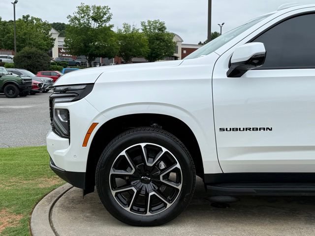 Used 2025 Chevrolet Suburban RST w/ Comfort Package RWD image 12