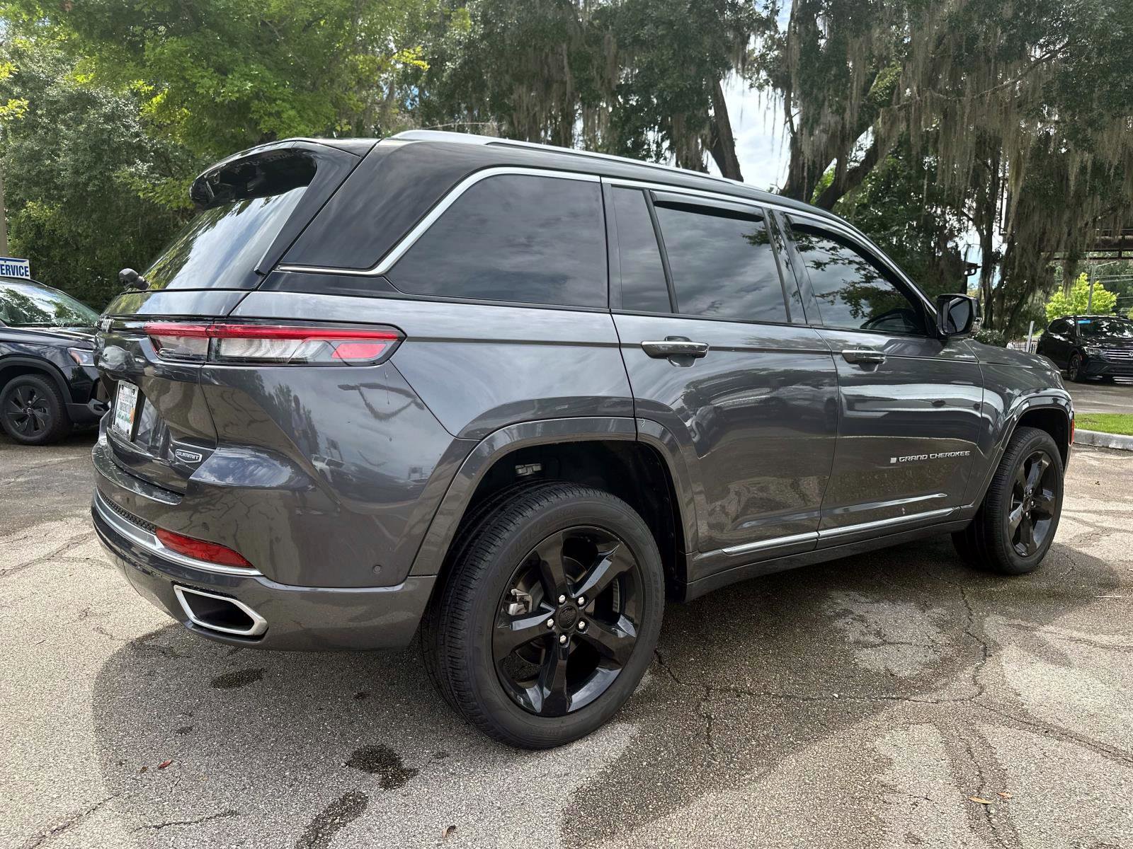 Used 2023 Jeep Grand Cherokee Summit w/ Adv Protech Group IV image 3