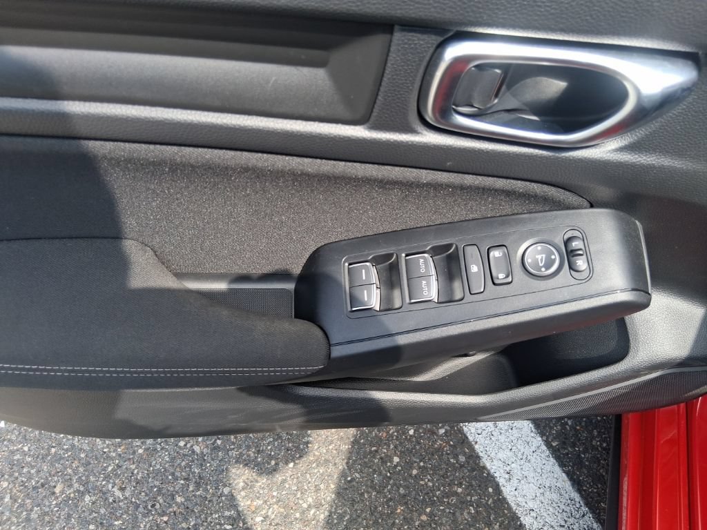Used 2025 Honda Civic Sport image 8