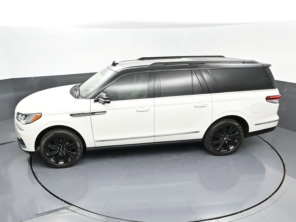 Used 2024 Lincoln Navigator L Black Label image 39