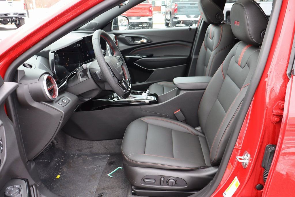 New 2026 Chevrolet Trax RS w/ Sunroof Package image 5