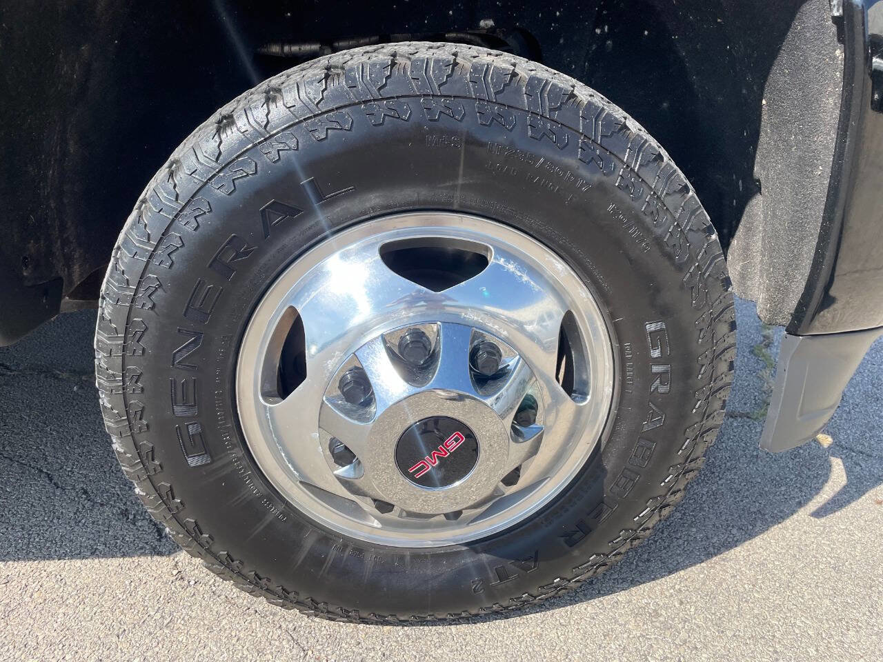 Used 2016 GMC Sierra 3500 Denali w/ Duramax Plus Package image 10