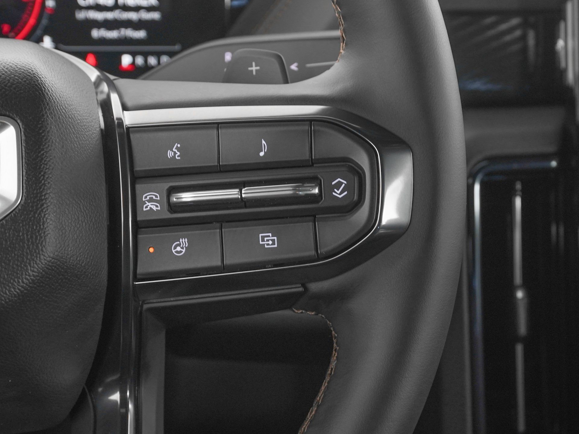 Used 2026 GMC Yukon AT4 image 24