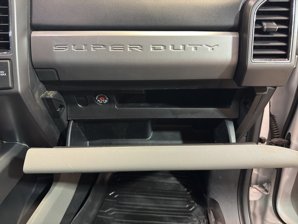 Used 2021 Ford F350 XLT w/ XLT Premium Package image 24