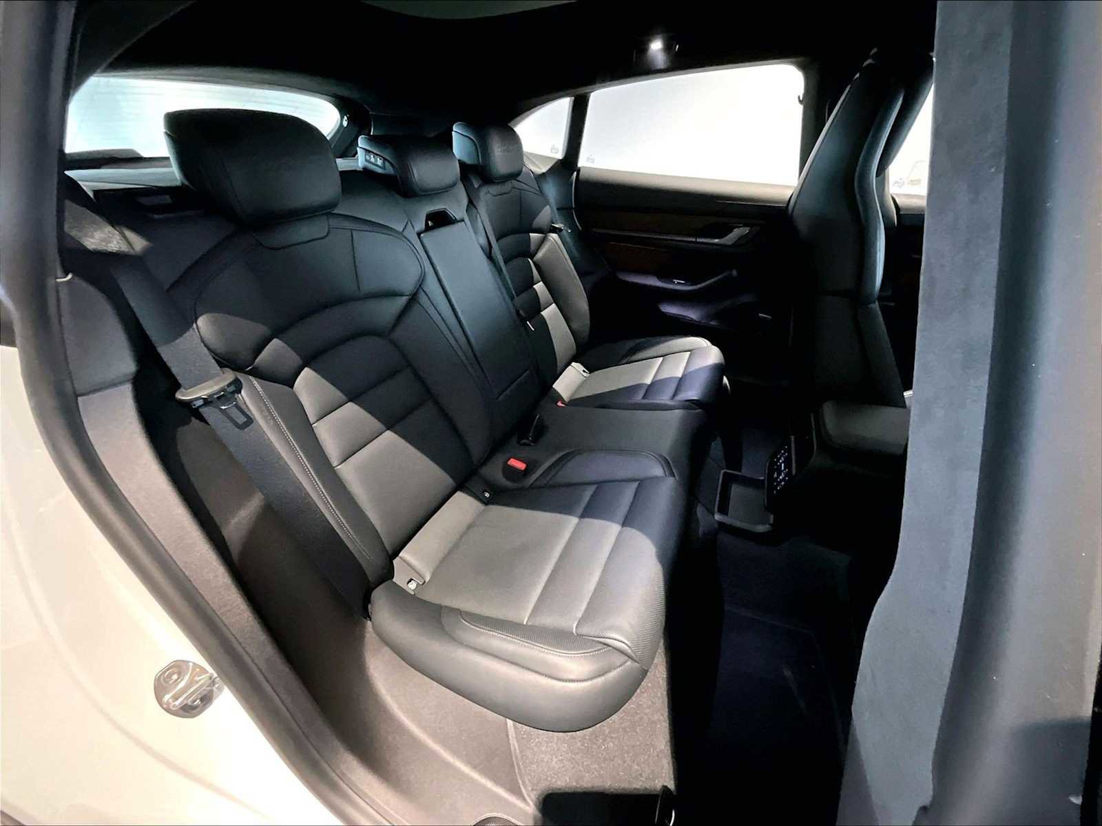 Used 2024 Porsche Taycan Turbo S image 33