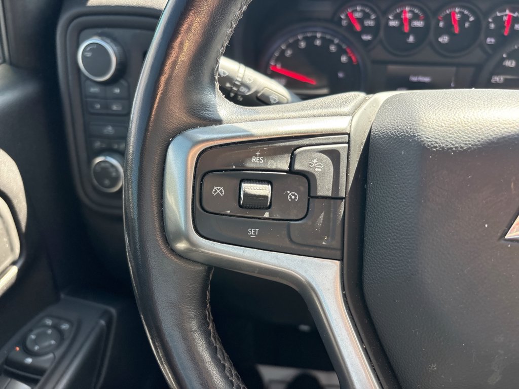 Used 2022 Chevrolet Silverado 1500 Custom AWD/4WD image 31