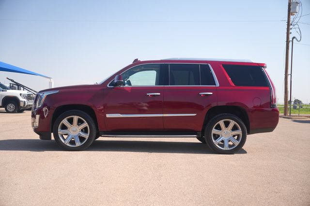 Used 2018 Cadillac Escalade Luxury AWD/4WD image 6