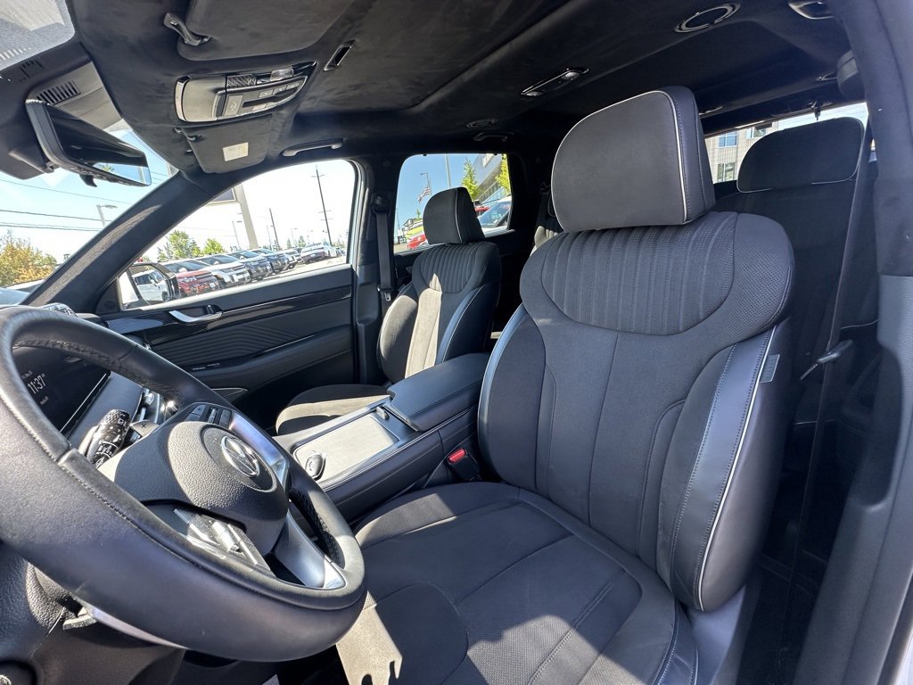Certified 2025 Hyundai Palisade Calligraphy image 11
