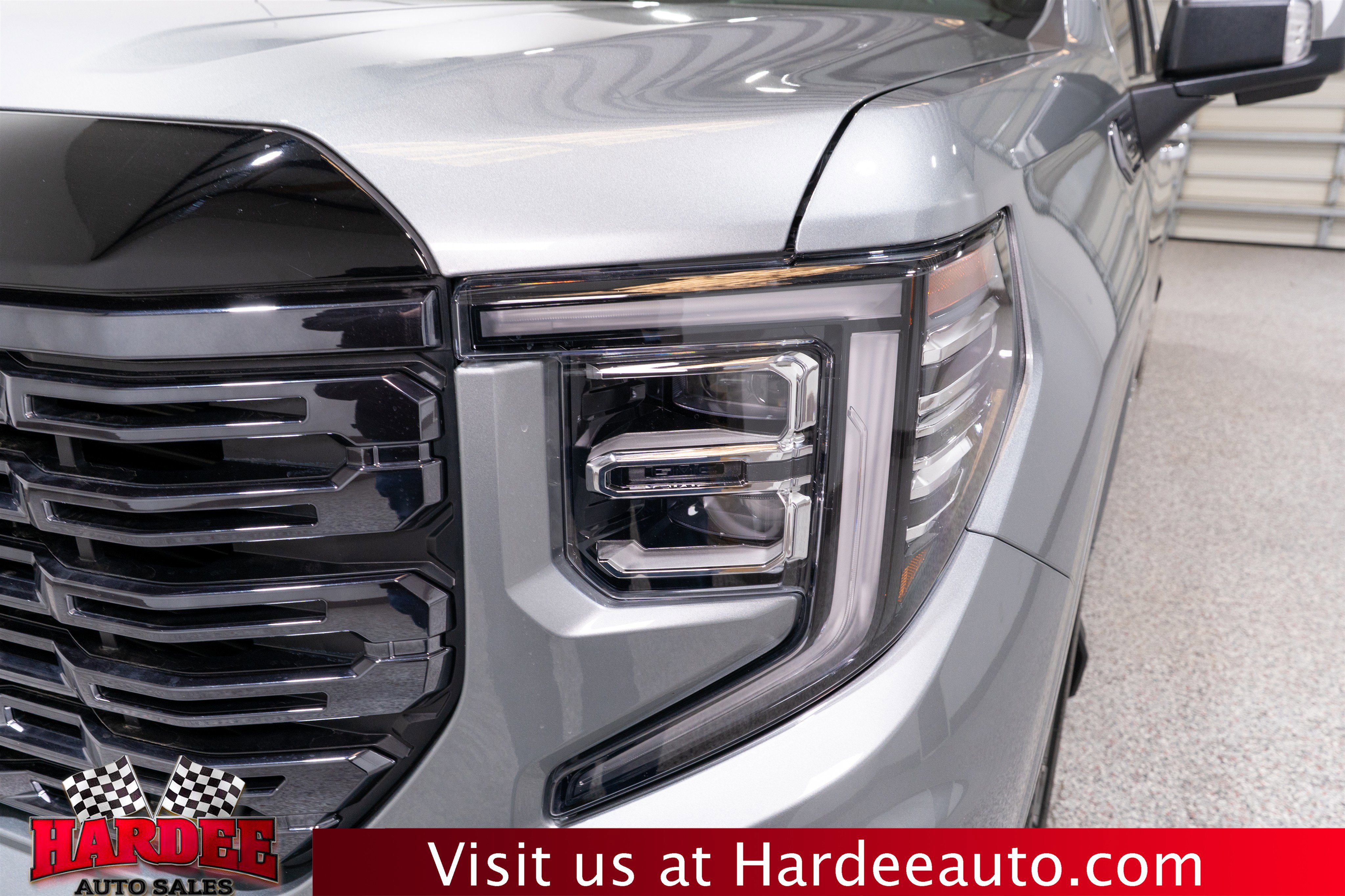Used 2025 GMC Sierra 1500 Denali Ultimate image 8