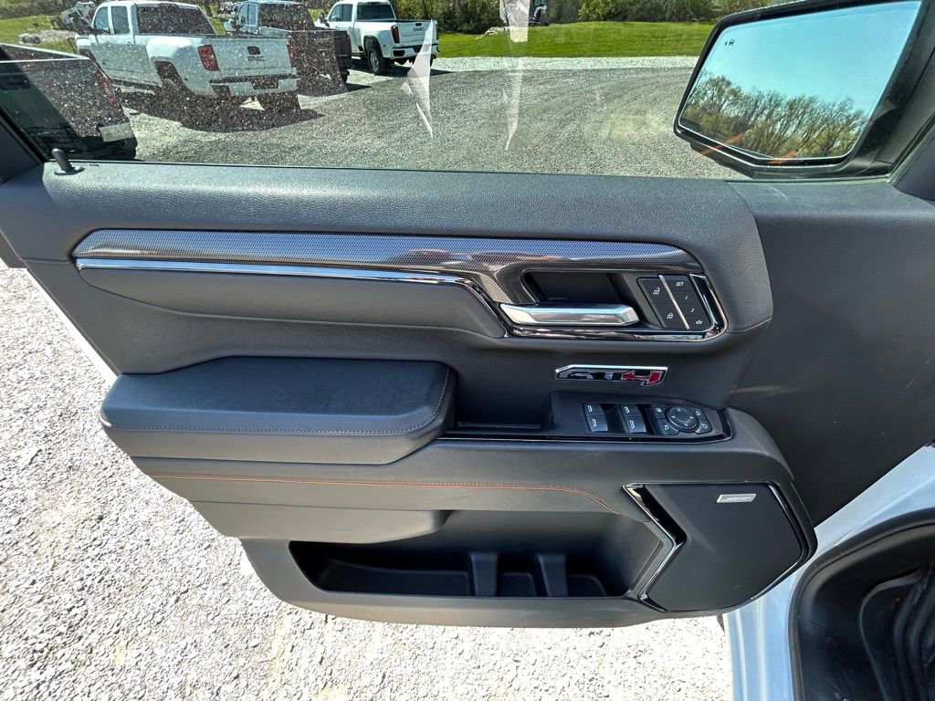 Used 2024 GMC Sierra 1500 AT4 w/ AT4 Preferred Package image 10