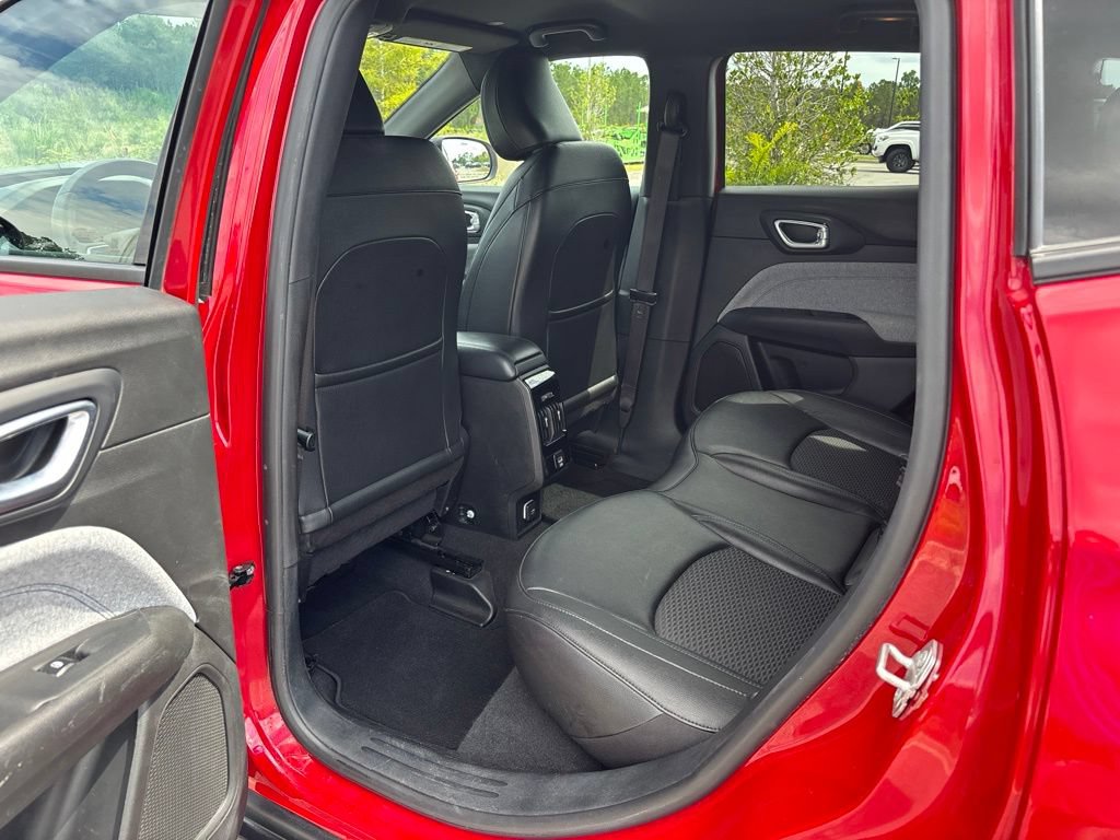 Used 2024 Jeep Compass Latitude AWD/4WD image 37