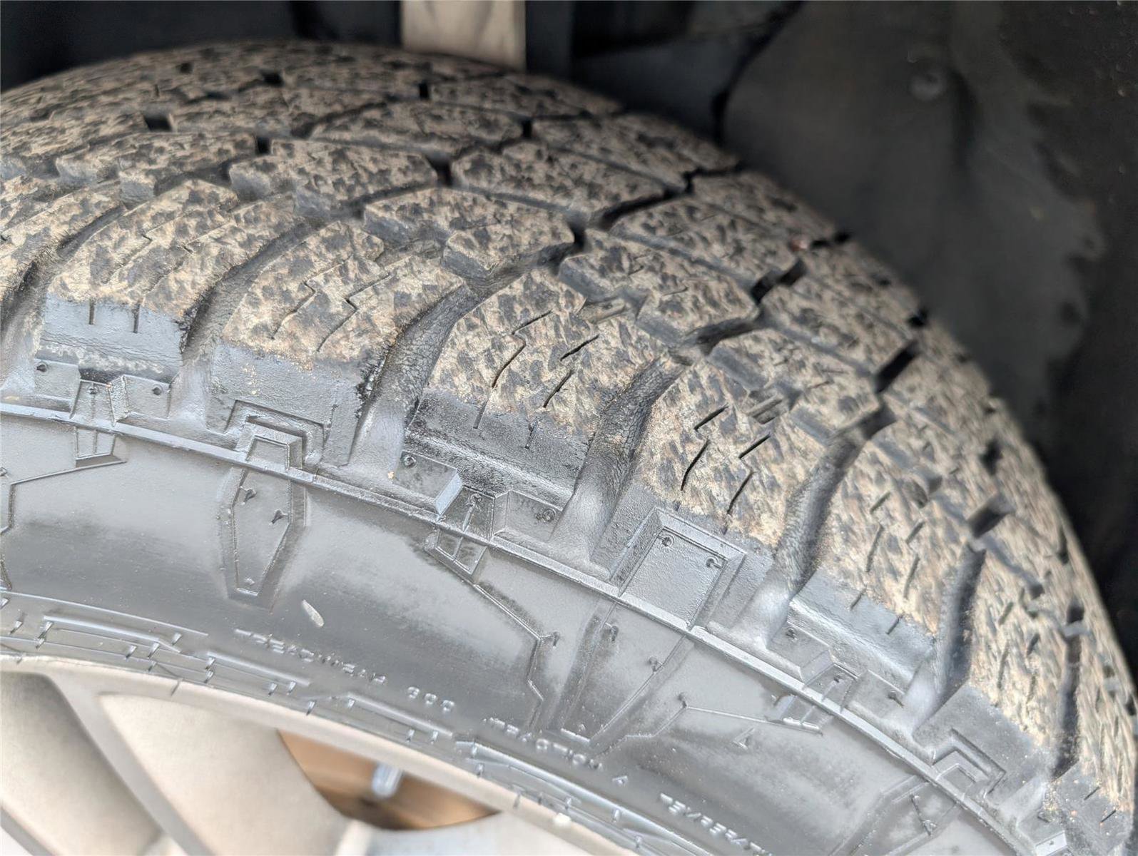 Used 2016 Jeep Grand Cherokee Laredo 75th Anniversary image 10