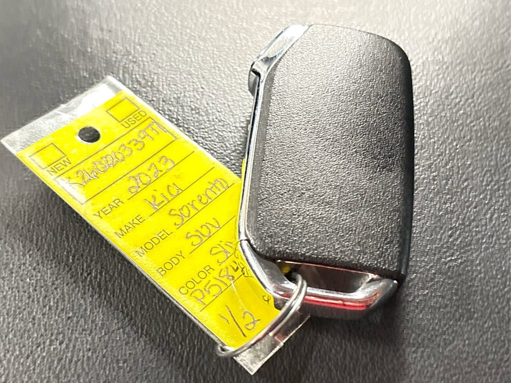 Certified 2023 Kia Sorento EX image 38
