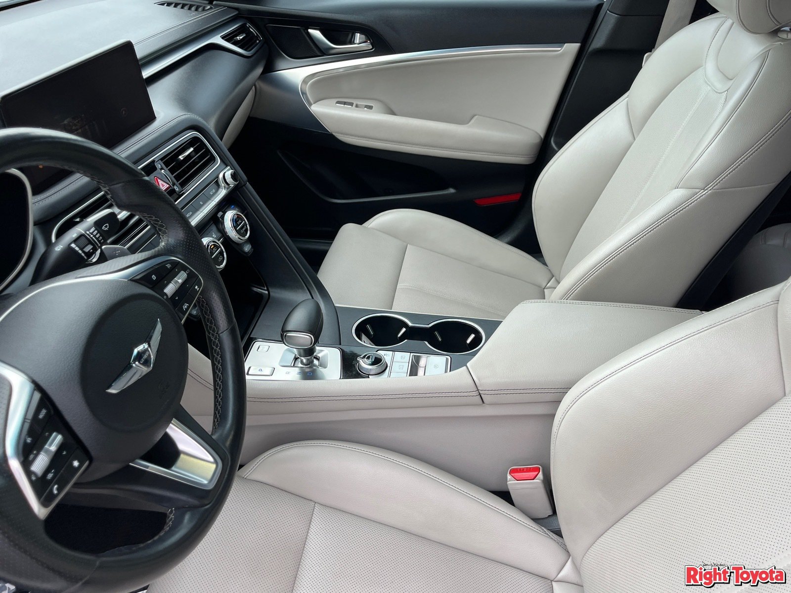 Used 2022 Genesis G70 2.0T RWD image 20