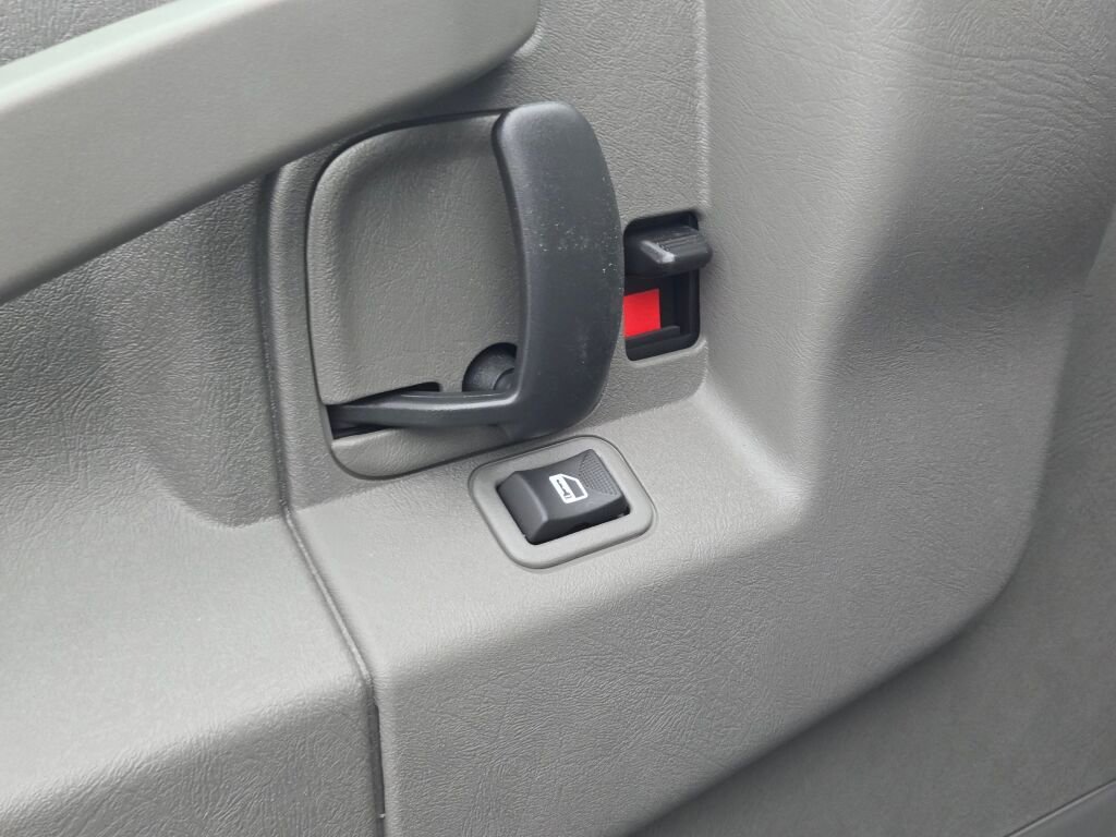 New 2026 Chevrolet Express 2500 image 19