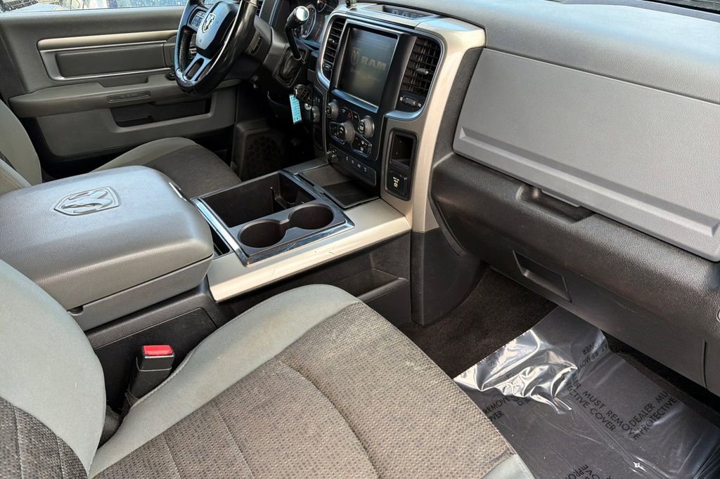 Used 2013 RAM 3500 SLT w/ Luxury Group AWD/4WD image 13