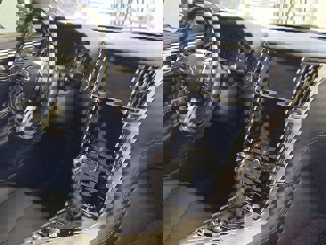 Used 2019 INFINITI Q60 3.0t Luxe w/ Essential Package image 6