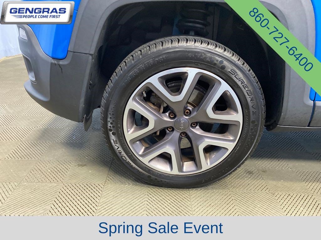 Used 2015 Jeep Renegade Latitude AWD/4WD image 47