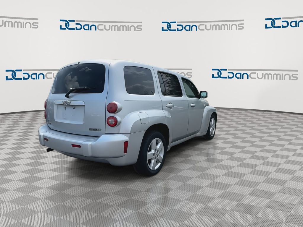 Used 2011 Chevrolet HHR LT FWD image 8